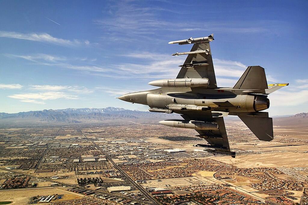 USA skynder sig at udstyre F-16’ere med ny elektronisk krigsførelse i Mellemøsten