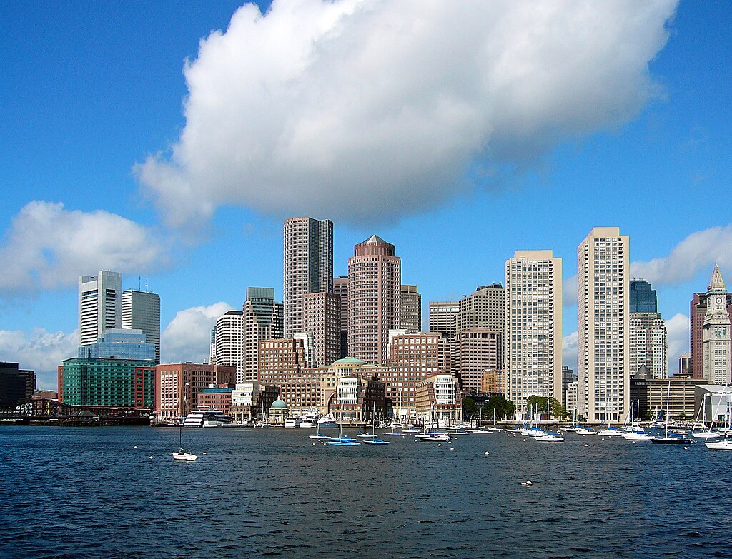 ICE lancerer ny immigrationsoffensiv i Boston – samtidig truer Trump Chicago