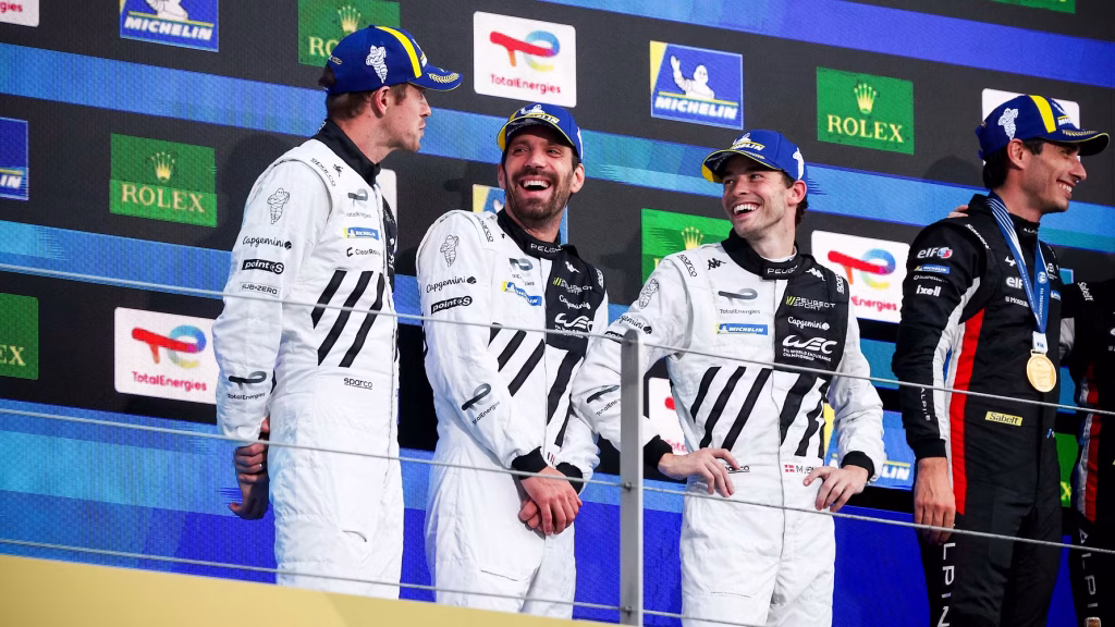 Dansk VM-podie i Japan: Mikkel Jensen sikrede trofæ på Fuji