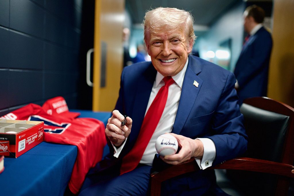 Panik blandt H-1B-arbejdere: Trumps nye visagebyr sender tusinder på lynretur til USA