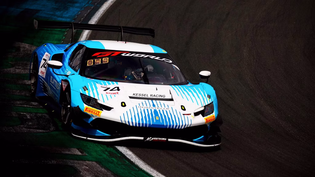 Conrad Laursen kan sikre GT World Challenge-titel i Barcelona