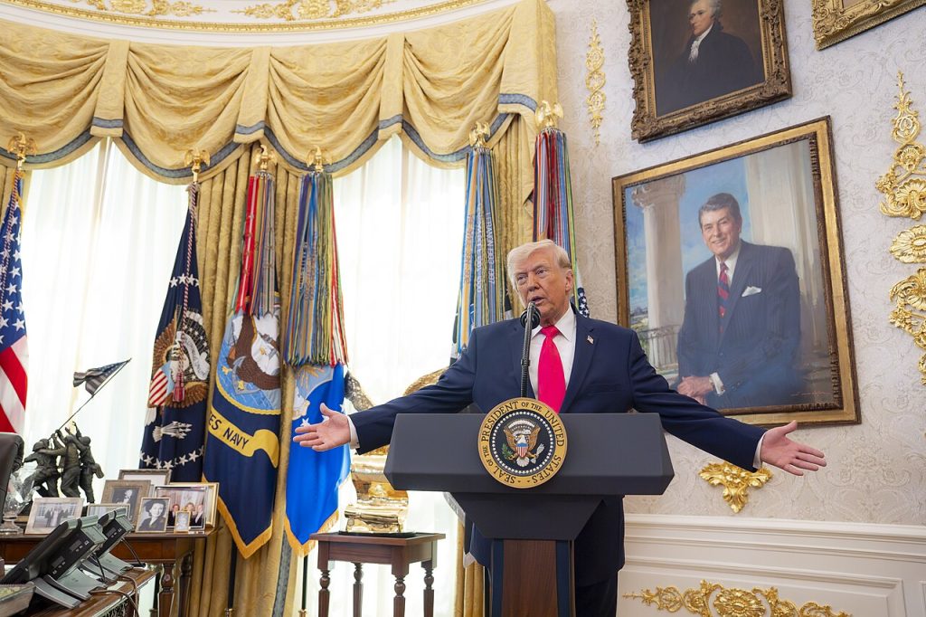 Dommer bremser Trumps balsal ved Det Hvide Hus