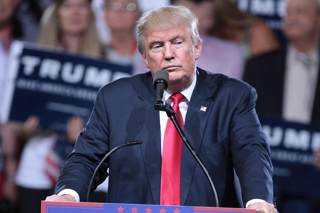 Trump har udset sin næste rival i eget parti – nu afgøres Massies fremtid