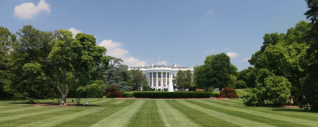 Tredje skudepisode på en måned nær Trump: Nu er en mistænkt død