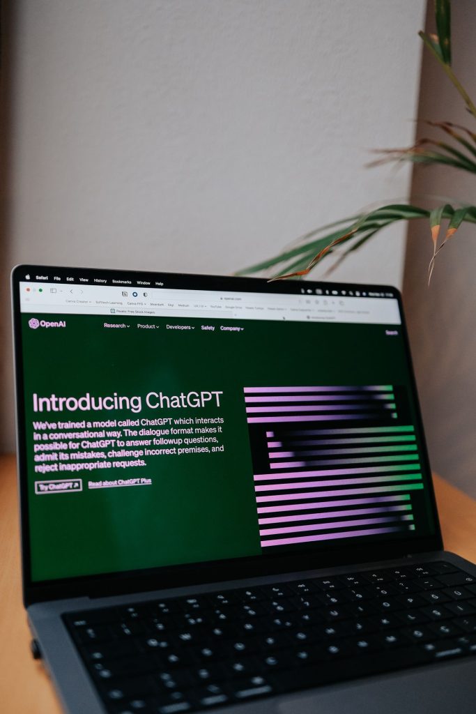ChatGPT var nede verden over: Nu melder OpenAI tjenesten klar igen