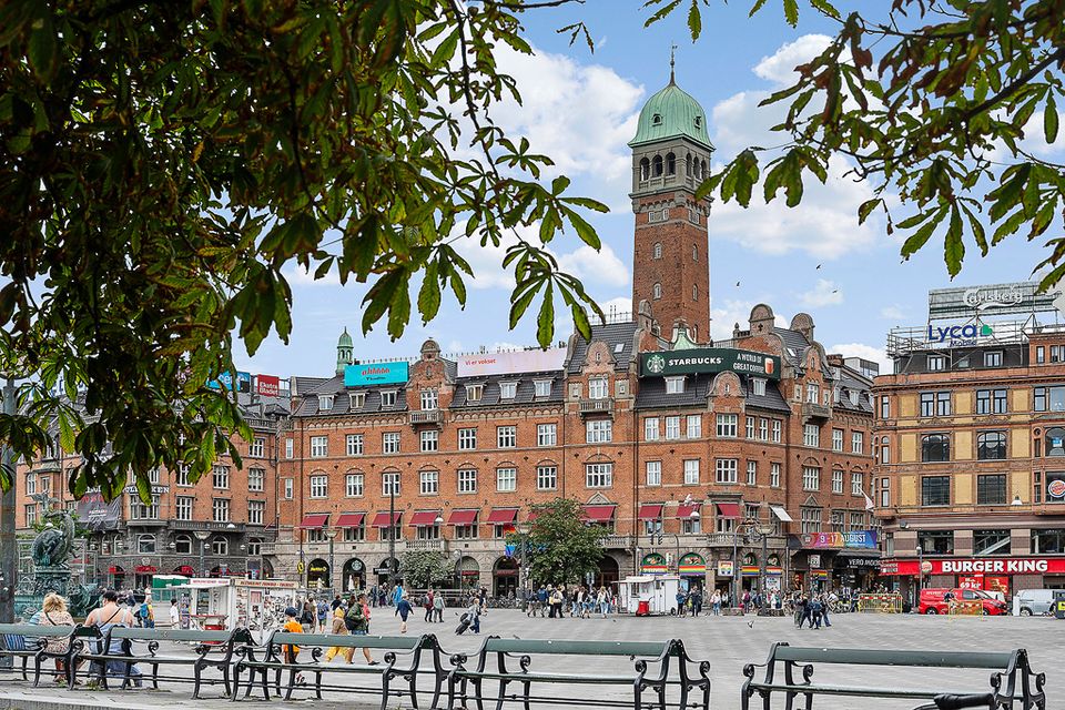 PensionDanmark køber 7.687 kvadratmeter på Rådhuspladsen