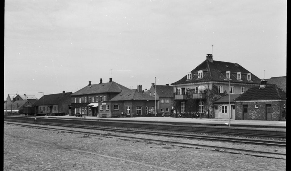 Jernbanen var med til at forme Bjerringbro – nu bliver stationsbyens historie foldet ud